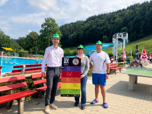 Sonnenschutz anpassen – UV-Tafel für Freibad Missen-Wilhams 